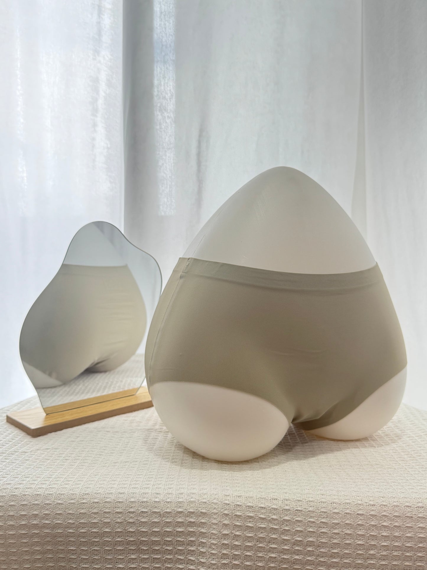 SilkComfort Mid-Waist Seamless Women's Underwear